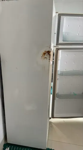 Geladeira Usada, em bom estado de funcionamento.