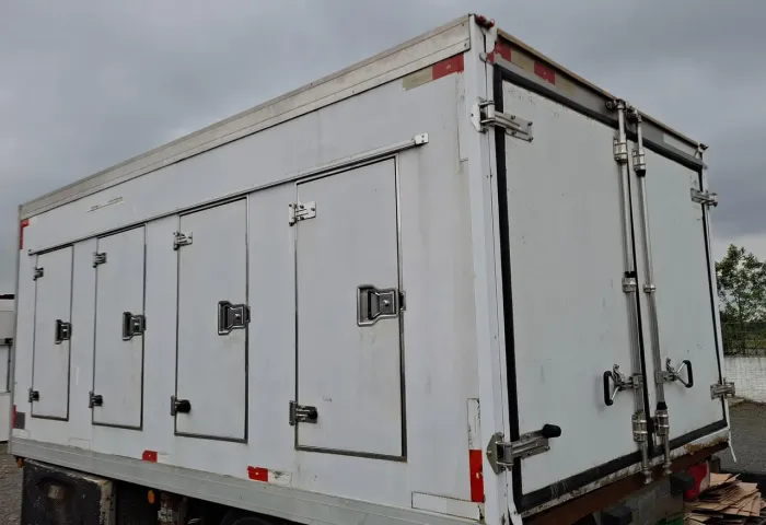 Baú refrigerado 4,20 x 2,00 -
