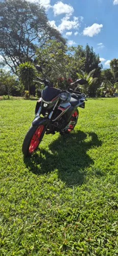 Yamaha Fazer FZ25 2027 - Apenas 1.100 km rodados