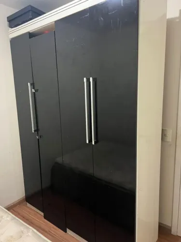 Guarda roupas 180 reais, cama colchão 150 reais, geladeira 980 reais lava e seca 1250