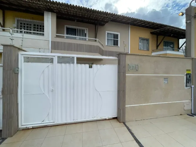 Casa Duplex 3/4 sendo 1 suíte no bairro SIM para Locação