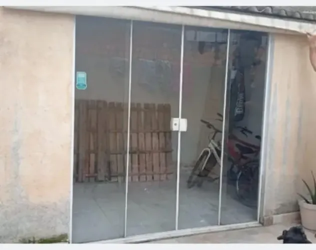 Vendo porta de vidro já instalada