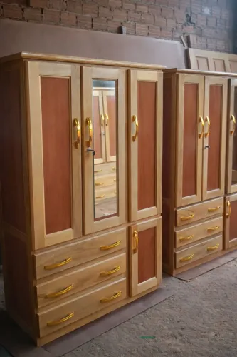 Guarda roupa de solteiro espelhado 3 portas novo [frete grátis]