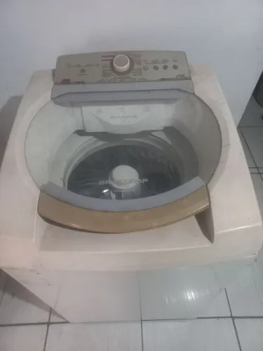 Vendo máquina de lavar Brastemp 11k ,127 vts ,muito conservada.