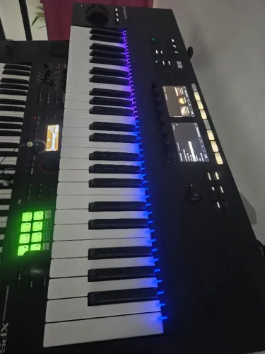 Controlador Komplete Kontrol S49