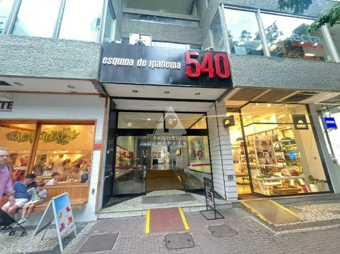 Loja em Ipanema: 33m² com 1 Vaga de Garagem em Ponto Comercial Estratégico