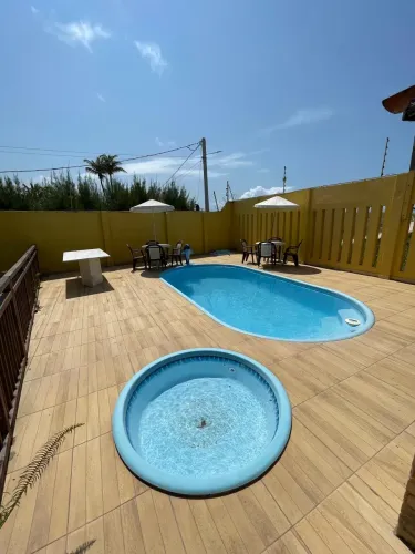 Sobrado para venda tem 500 metros quadrados com 5 quartos em Praia de Genipabu - Extremoz 