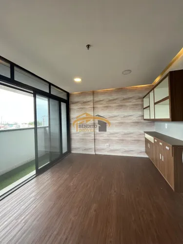 Sala comercial a venda ou locação no Centro de Osasco, com sacada, banheiro privativo e 1