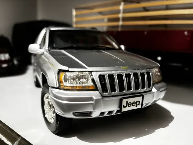 Miniatura Jeep grand cherokee 1:18