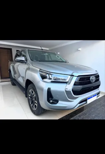 Toyota Hilux CD SRX 4X4 2.8 TDI 16V Diesel Aut. 2022