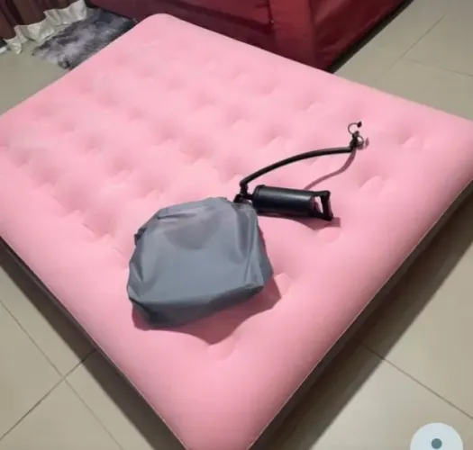 Colchão inflável rosa