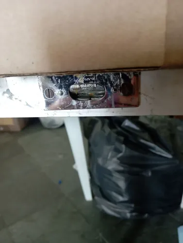 Porta acústica para studio