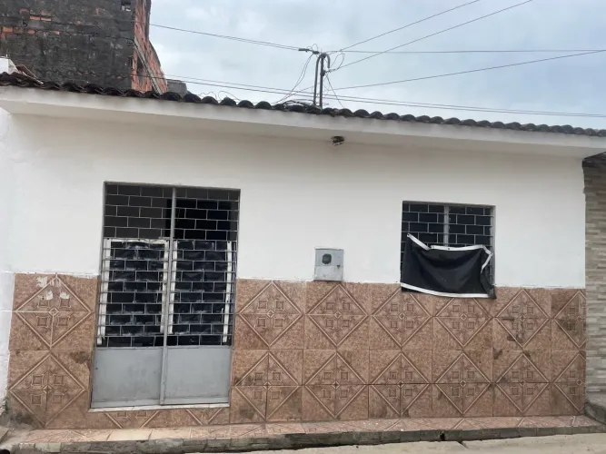 Casa a venda no clima bom!