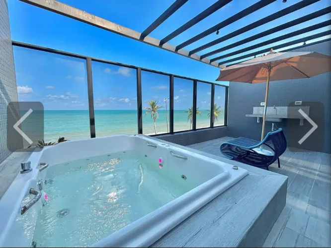 Beach Haus - Cobertura com Jacuzzi e Área Gourmet, frente mar/Beira mar