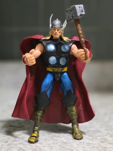 Vendo Thor Marvel Legends Toybiz Série III