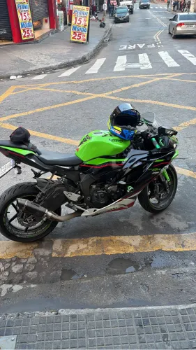 Moto bem cuidada com passagem por leilão na troca considera tabe FIPE