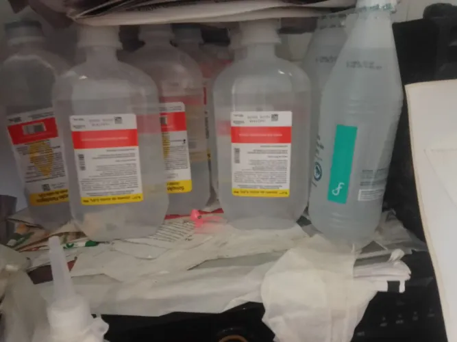 Soro fisiológico para vender grande r$ 5 reais pequeno 3 reais ZAP 71.98402.3777