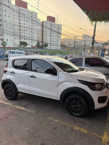 Fiat Mobi Like 1.0 Fire Flex 5P. 2022