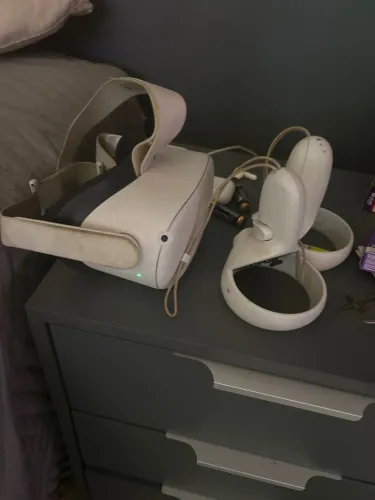 Meta Quest 2 VR POUCO USADO