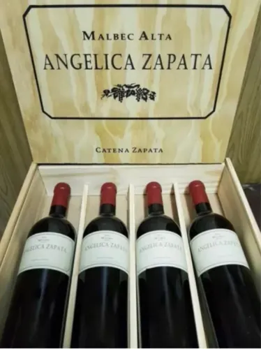 Caixa com 4 vinho ? Angélica zapata safra 2021 mellhor safra do vinho