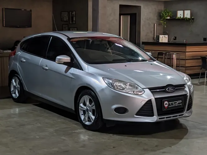 Ford Focus 1.6 S/1.6 SE Flex 16V 5P AUT 2015
