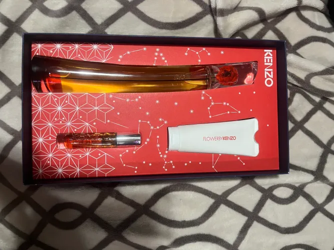 Perfume Kenzo flower absolute 