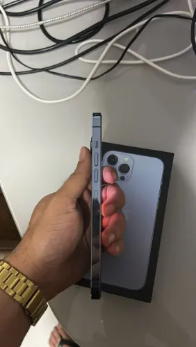 Iphone 13 pro max 128gb,excelente aparelho,esta de novo,nunca foi mexido,aconpanha caixa