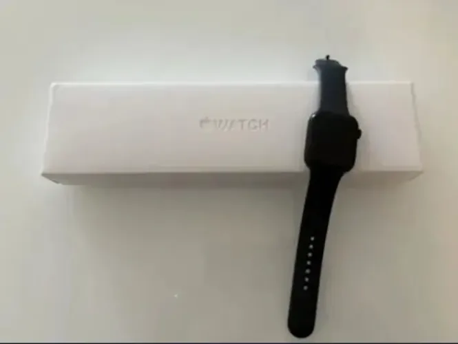 Apple Watch séries 8 GPS 45
