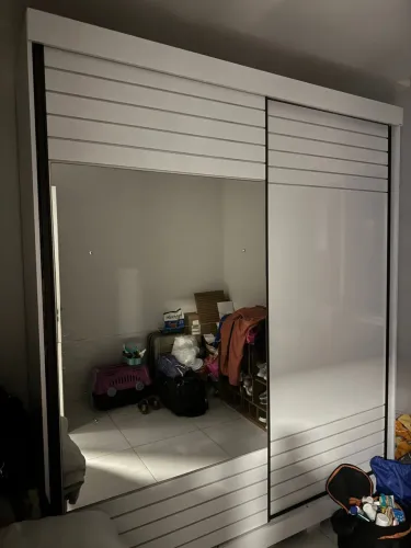 Guarda roupa porta correr 