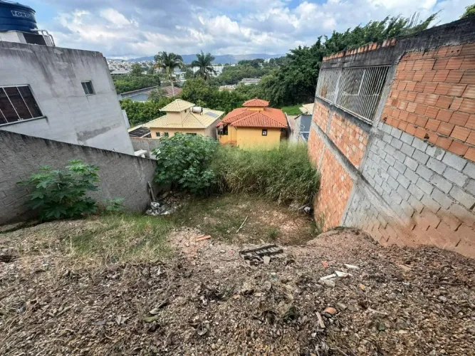 Lote-Área-Terreno à venda, Tirol - Belo Horizonte/MG