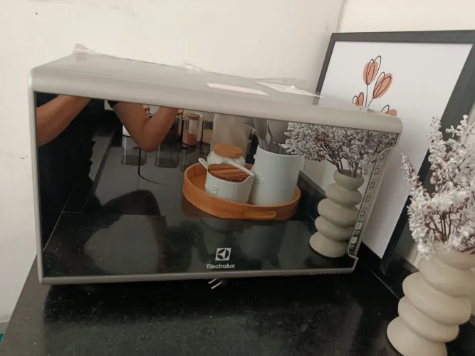 Micro-ondas Electrolux 31L 220v Espelhado
