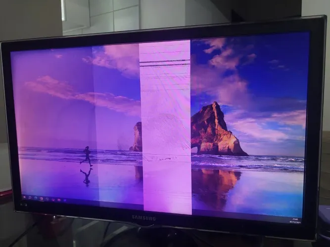 TV Samsung 27" - COM DEFEITO NA TELA