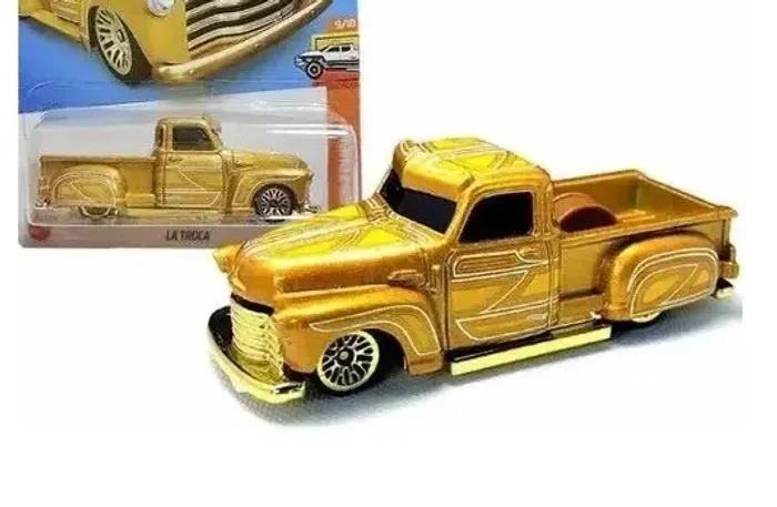 Picape Chevrolet La Troca cor metálica ouro pickup rebaixada Hot Wheels