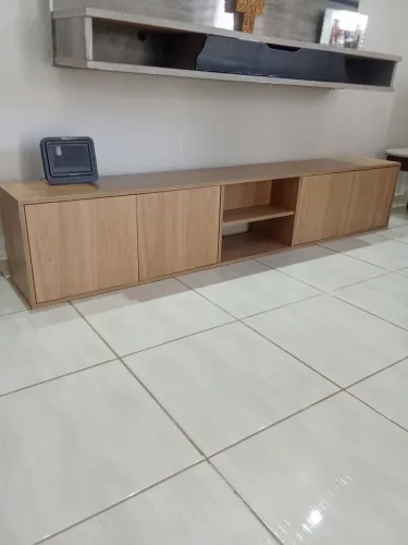 Rack baixo de chão