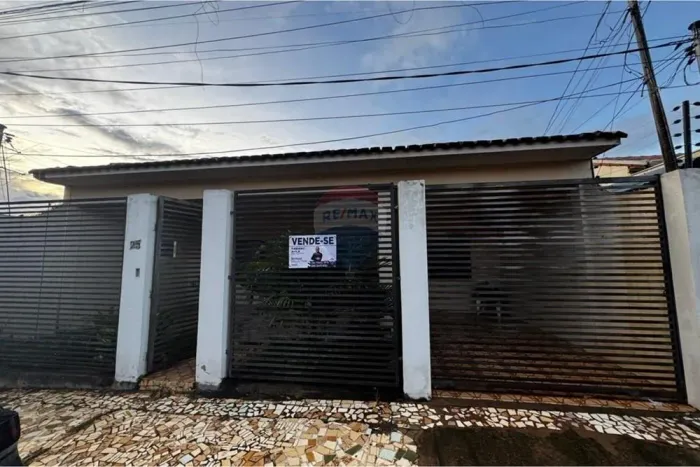 Casa na Coophalis