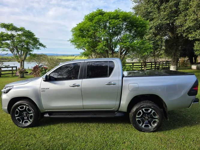 Toyota Hilux CD SRV 4X2 2.7 Flex 16V Aut. 2021