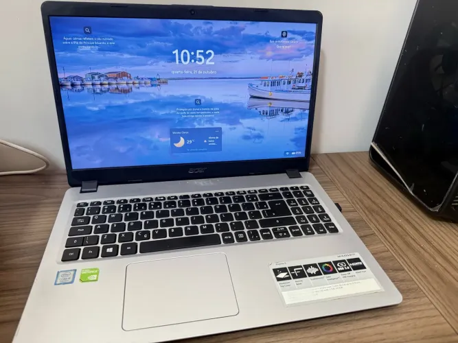 Notebook Acer com placa de Video