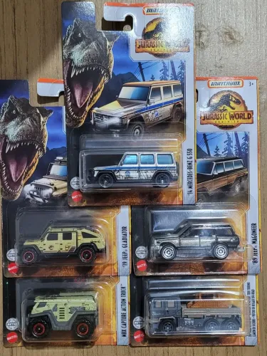 5 Miniaturas Matchbox Jurassic Park - Lacrado carrinhos estilo hot wheels