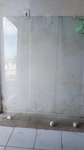 Janelas pivoltantes de vidro