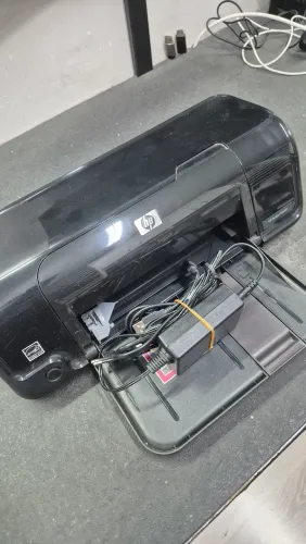 Impressora HP Deskjet D1660 para retirada de peças