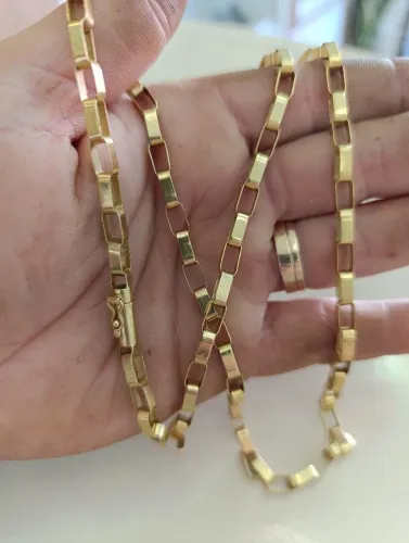Corrente Cartier em ouro 18k