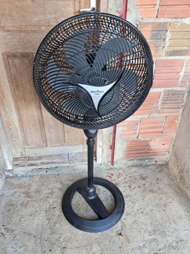 Vendo esse ventilador Britânia. 