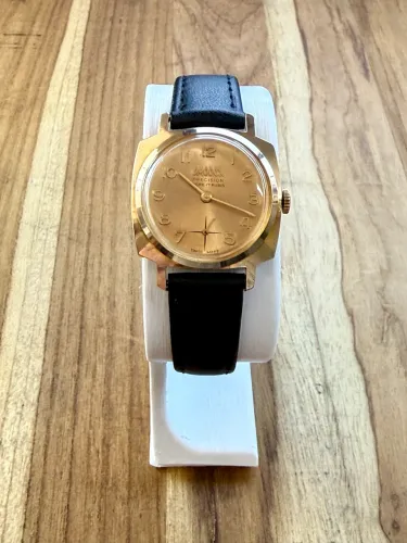 Relógio Omodox de Luxe Antimagnetique - 1959