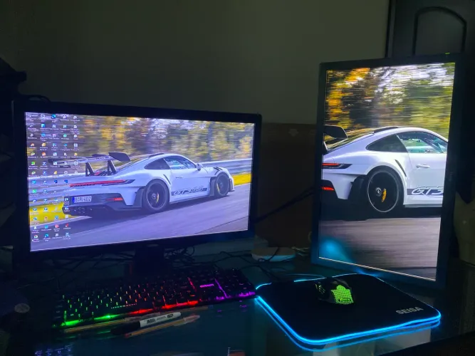 Vendo dois Monitores da Beng 24?