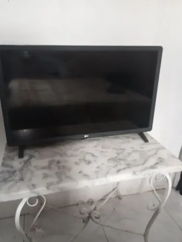 Vendo uma TV 32 polegadas LG 