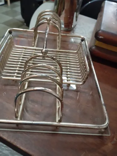 Organizador de mesa em metal banhado a prata.