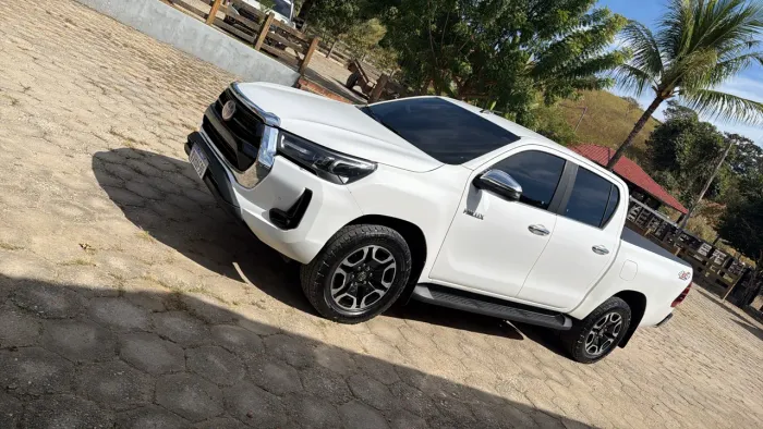 Toyota Hilux CD SR 4X4 2.8 TDI Diesel Aut. 2022