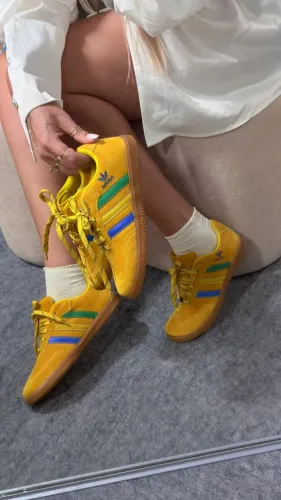 Tênis Adidas Samba Couro World Cup Feminino COR: Azul/Verde/Amarelo - FOTOS REAIS