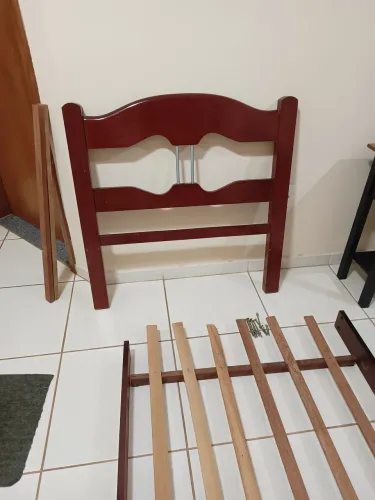 Cama solteiro madeira maciça