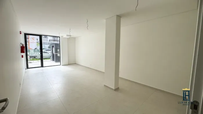 Sala Comercial no coração de Jurerê